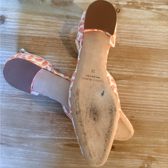 Manolo Blahnik Orange Patterned Flats - Picture 7 of 7